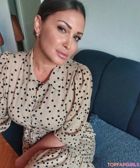Vesna nude leaked OnlyFans photo #19