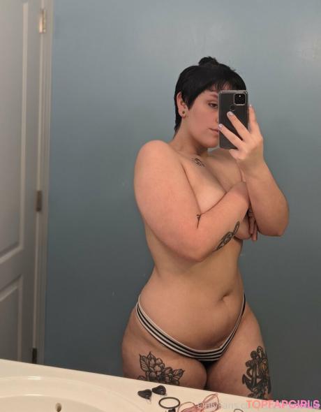 Basilbabyy nude leaked OnlyFans photo #2