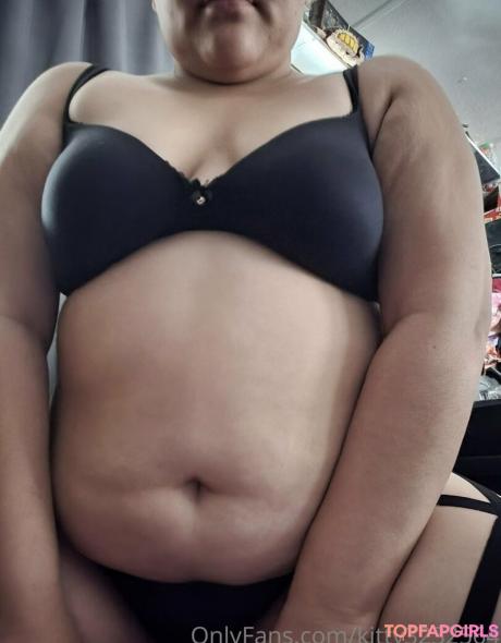 Kitty3232564 nude leaked OnlyFans photo #13