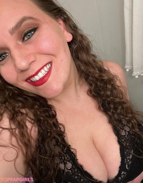 Bustybae95 nude leaked OnlyFans photo #8