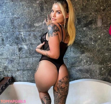 Bella nude leaked OnlyFans photo #17