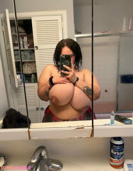 Urfavvbri nude leaked OnlyFans photo #3