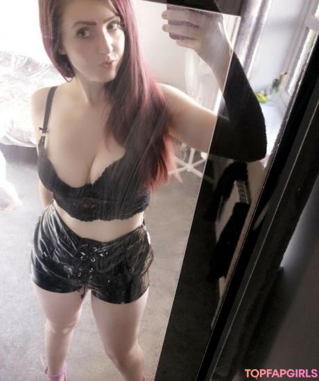 Crystal_r1992 nude leaked OnlyFans photo #18