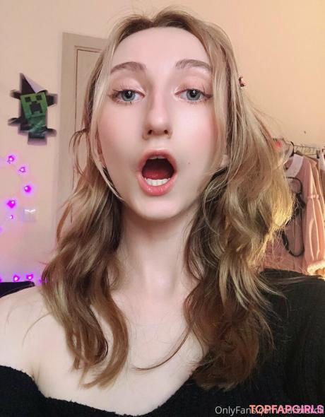 Roxane nude leaked OnlyFans photo #218