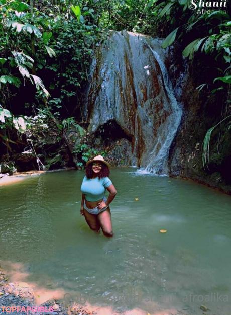 Shanii_afroalika nude leaked OnlyFans photo #2