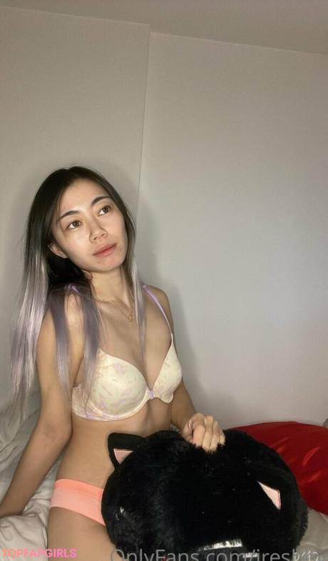 Iresbby nude leaked OnlyFans photo #73