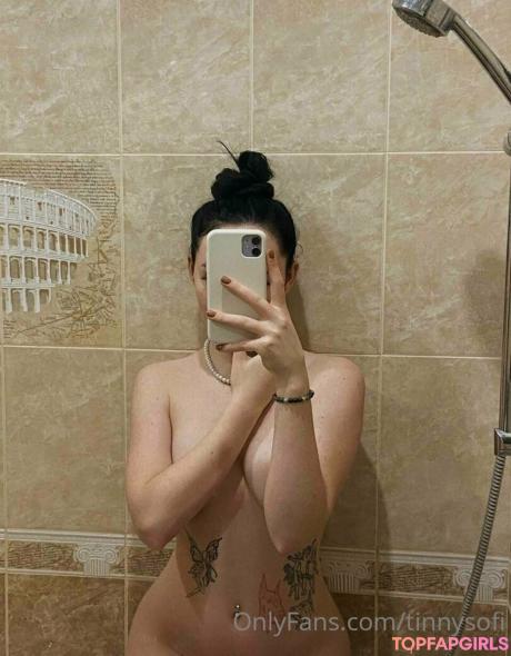 Tinnysofi nude leaked OnlyFans photo #6