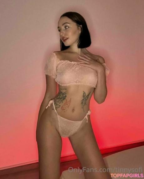 Tinnysofi nude leaked OnlyFans photo #9