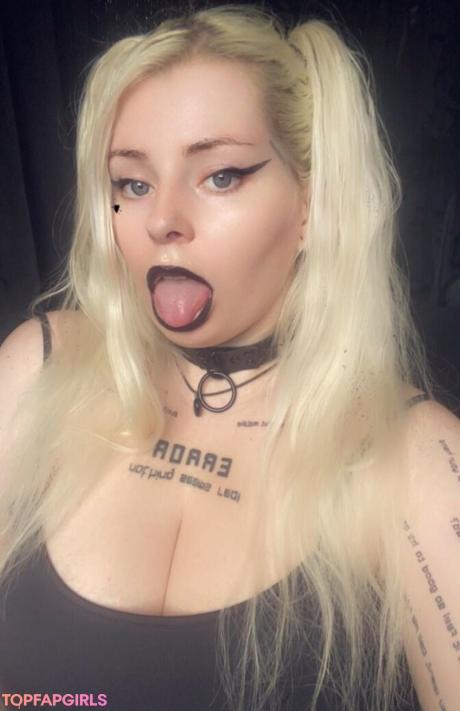 Alyatrosk nude leaked OnlyFans photo #3