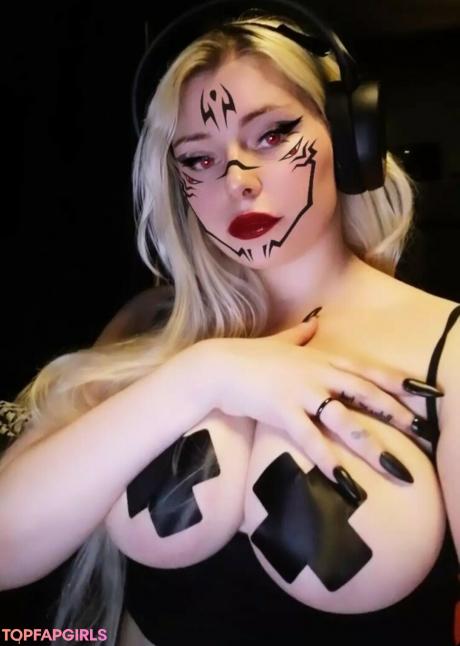 Alyatrosk nude leaked OnlyFans photo #7