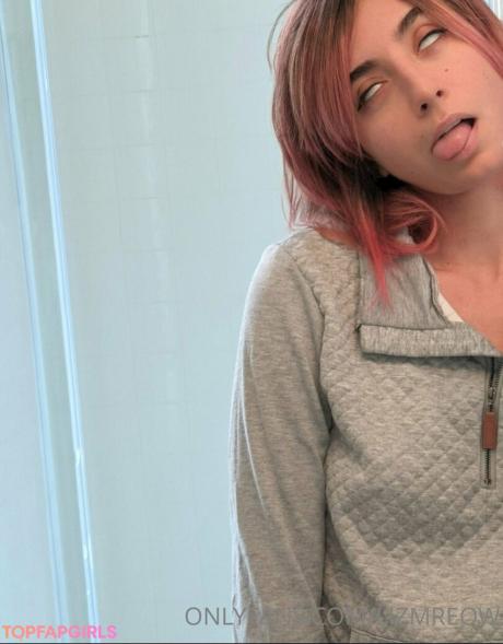 Lizmreow nude leaked OnlyFans photo #15