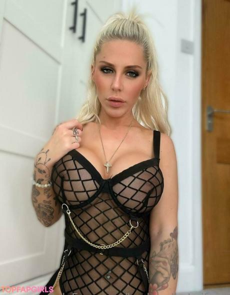 Husbandhotwifeyx nude leaked OnlyFans photo #38