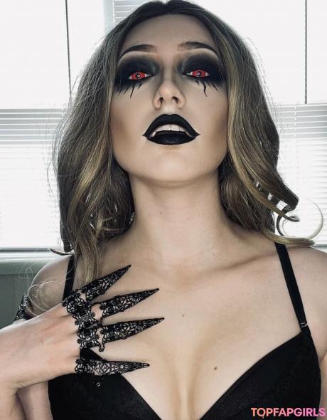 MaisieLynnie nude leaked OnlyFans pic