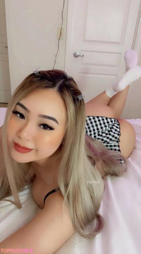 Peachyval nude leaked OnlyFans photo #38