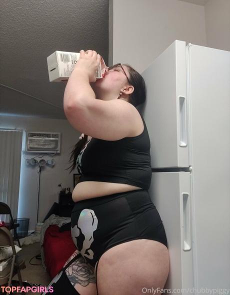 Chubbypiggy nude leaked OnlyFans photo #7