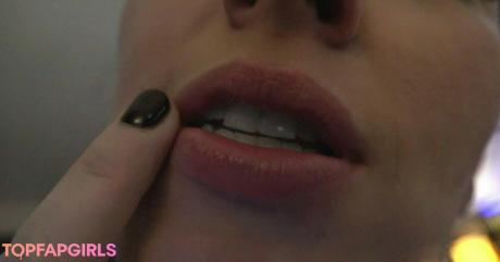 Sophiasmithuk nude leaked OnlyFans photo #2003