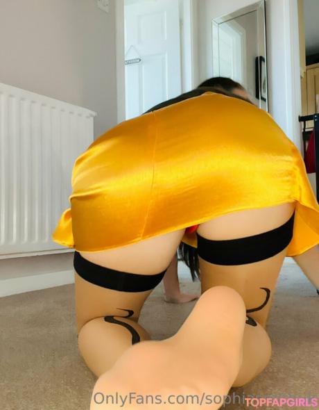 Sophiasmithuk nude leaked OnlyFans photo #2067