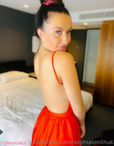 Sophiasmithuk nude leaked OnlyFans photo #2283