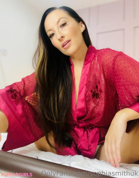 Sophiasmithuk nude leaked OnlyFans photo #2334