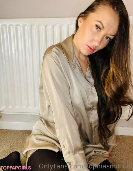 Sophiasmithuk nude leaked OnlyFans photo #2595
