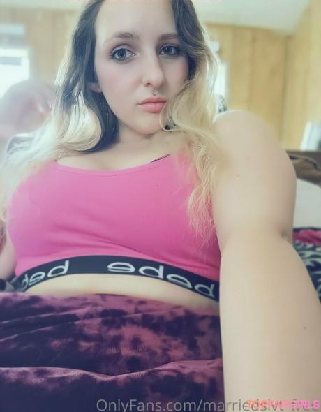 Marriedslvtfree nude leaked OnlyFans photo #174