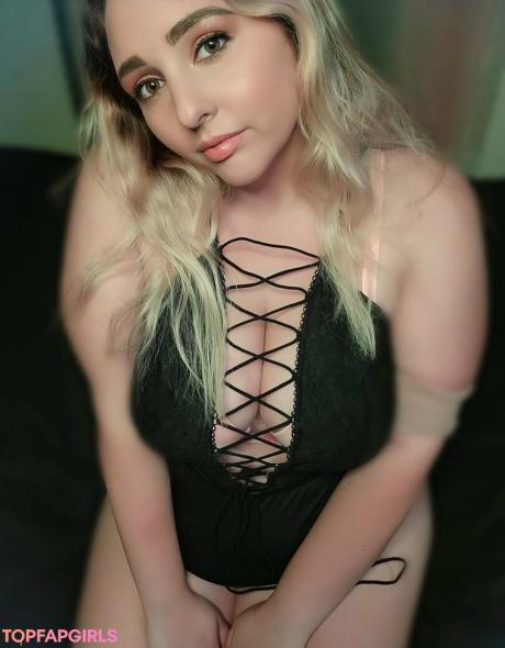 Marriedslvtfree nude leaked OnlyFans photo #29