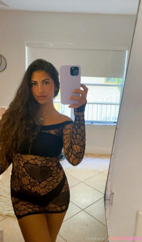 Venezuelan nude leaked OnlyFans photo #2