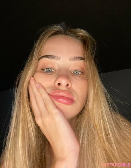 Candy4985 nude leaked OnlyFans pic