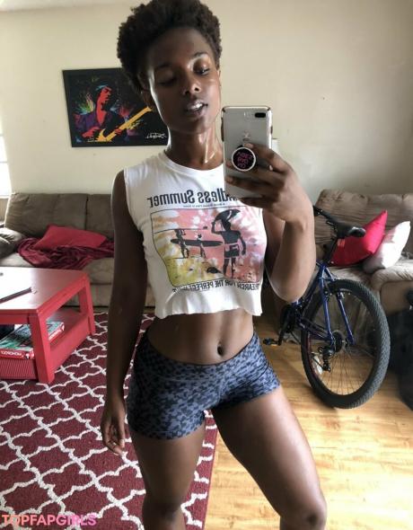 Goddessdevyn nude leaked OnlyFans photo #24