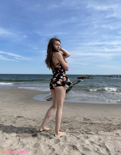Moongirlbabyy nude leaked OnlyFans photo #27