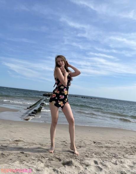 Moongirlbabyy nude leaked OnlyFans photo #28