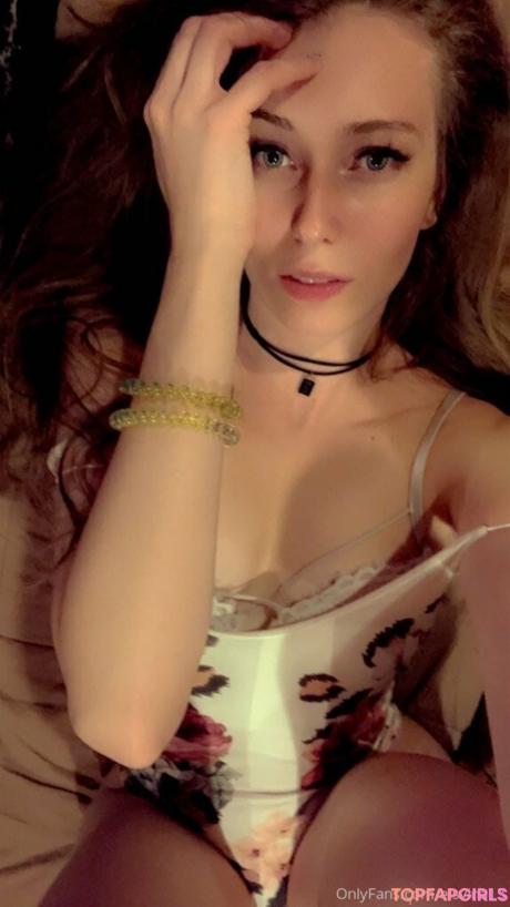 Moongirlbabyy nude leaked OnlyFans photo #38