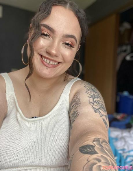 Hornythickitten nude leaked OnlyFans photo #57