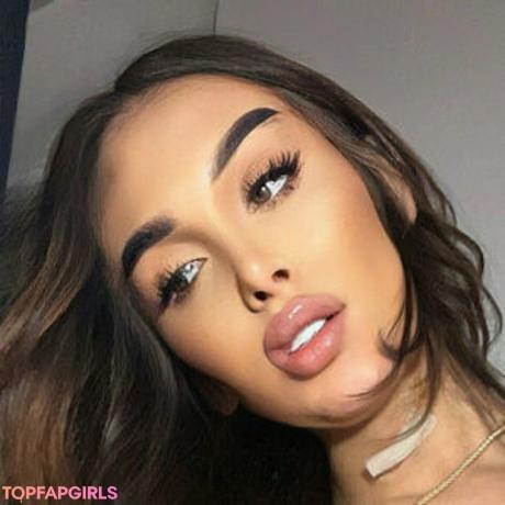 Onlysaraluna nude leaked OnlyFans photo #13