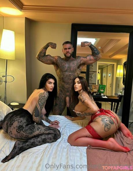 Onlysaraluna nude leaked OnlyFans photo #60