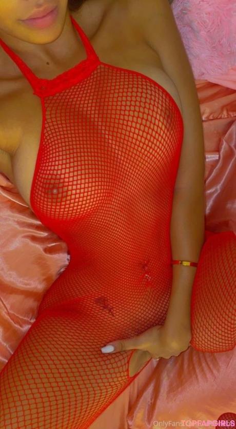 Adelinebri nude leaked OnlyFans photo #151