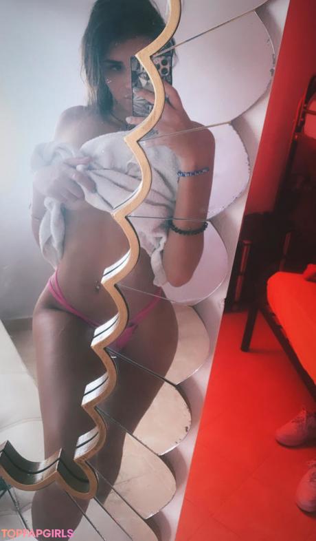 Adelinebri nude leaked OnlyFans photo #162
