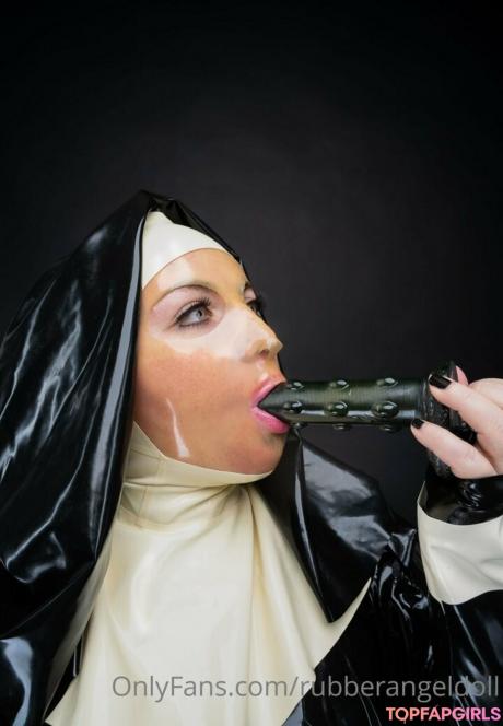 Rubberangeldoll nude leaked OnlyFans photo #13