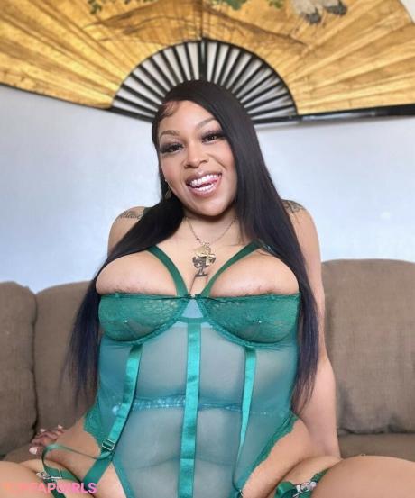 Missraymae nude leaked OnlyFans photo #4