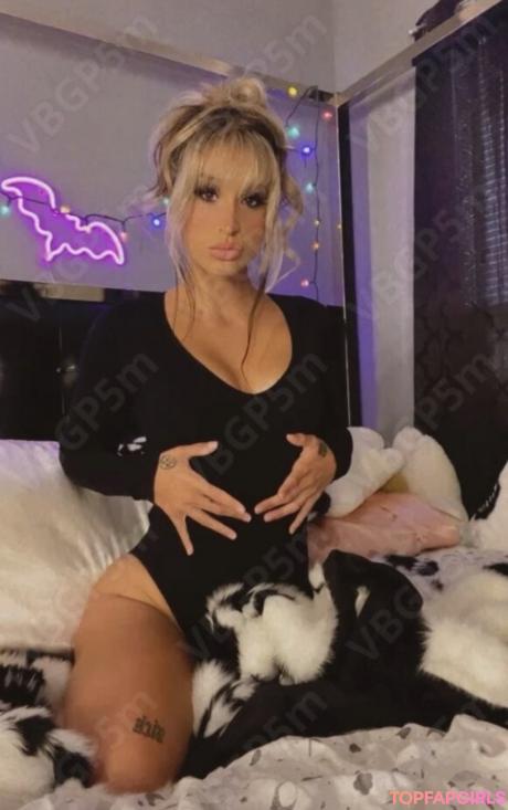 BellaaMarieTV nude leaked OnlyFans photo #11