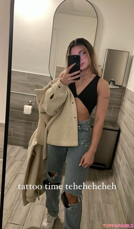 Leoniemontybtw nude leaked OnlyFans photo #16