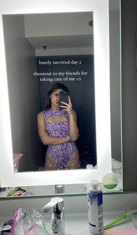 Leoniemontybtw nude leaked OnlyFans photo #19