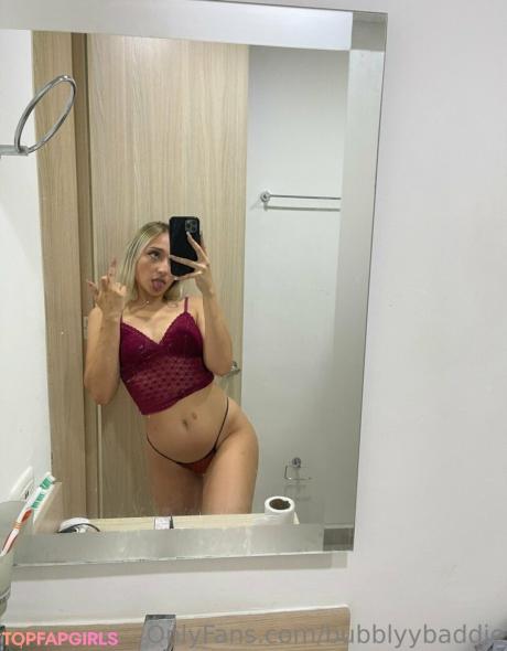 Bubblyybaddie nude leaked OnlyFans photo #10