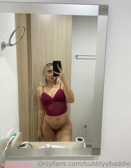 Bubblyybaddie nude leaked OnlyFans photo #9