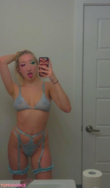 Glutenfreebaby nude leaked OnlyFans photo #2