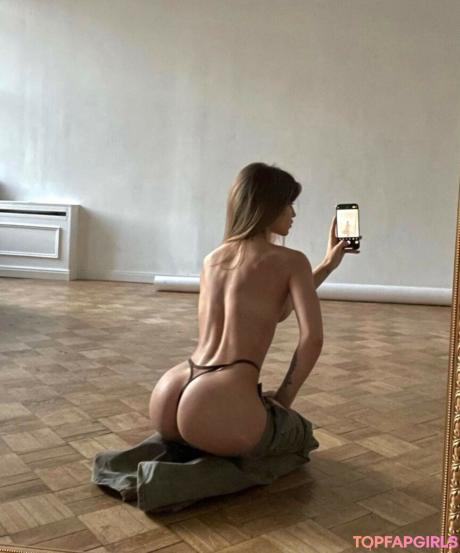 Anastasiia nude leaked OnlyFans photo #2