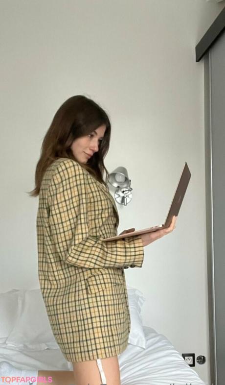 Julia nude leaked OnlyFans photo #115