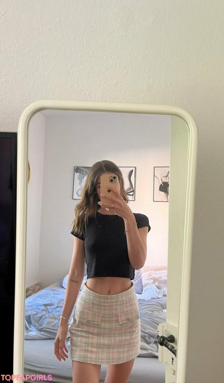Julia nude leaked OnlyFans photo #126