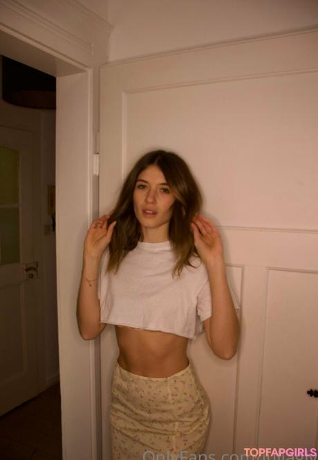 Julia nude leaked OnlyFans photo #173