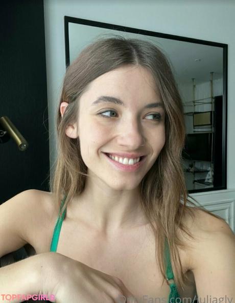 Julia nude leaked OnlyFans photo #201
